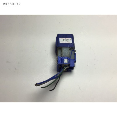 Nissan Yakıt Pompası Rölesi 2523079981