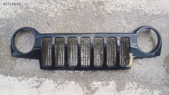 2001-2006 Jeep Cherokee Liberty (KJ) Ön Panjur 5gf25trmae