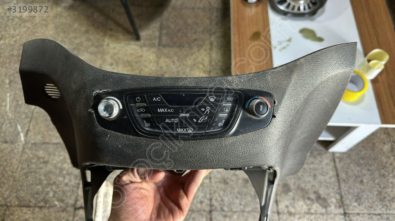 2020-2021 FORD KURYE DİJİTAL KLİMA KONTROL PANELİ ORJ ÇIKMA