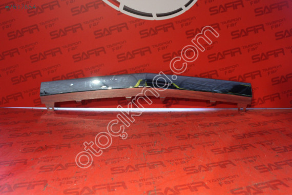 MERCEDES W205 C SERİSİ 2013 SONRASI ÖN PANJUR ÇITASI A2058851574