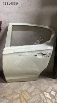 Opel Corsa E Sağ Arka Kapı Beyaz.