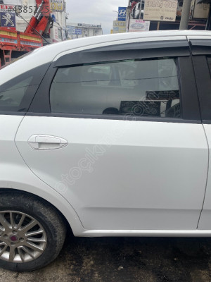 FİAT LİNEA SAĞ ARKA KAPI ÇIKMA ORJİNAL