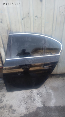 BMW E60 SOL ARKA KAPI