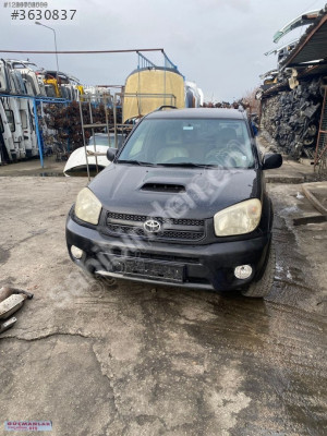 TOYOTA RAW 4 ÖN TAMPON