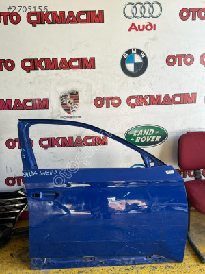 SKODA SUPERB SAĞ ÖN KAPI