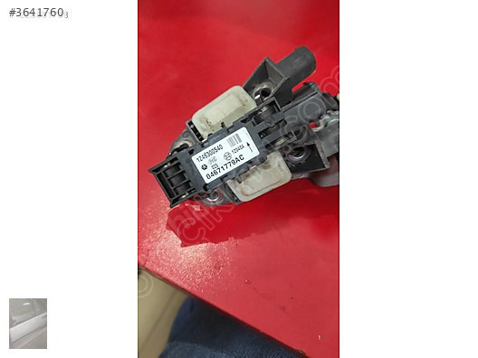 Marka Uyumlu DODGE CHRYSLER JEEP DARBE SENSÖRÜ 04671779AC
