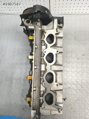 Opel 1,6 benzinli turbo silindir kapağı 55568363