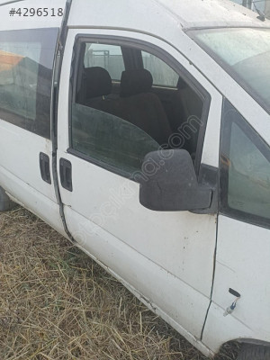 CİTROEN  JUMPY SAĞ ÖN KAPI