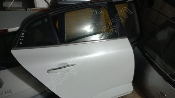 RENAULT MEGANE 4 SAĞ KAPI GÜÇMANLAR