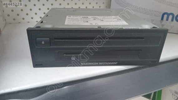 PASSAT B8 CD CHANGER