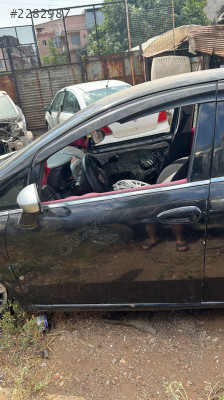 Fiat punto sol ön kapı çıkma dolu hatasız tüm parçalar mevcu