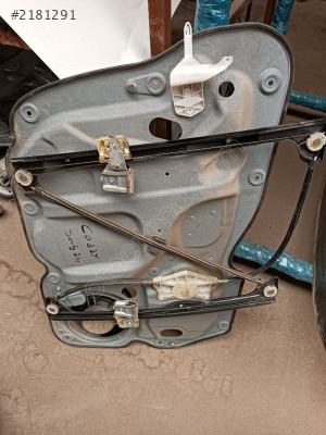 Volkswagen Caddy sağ ön cam kirikosu