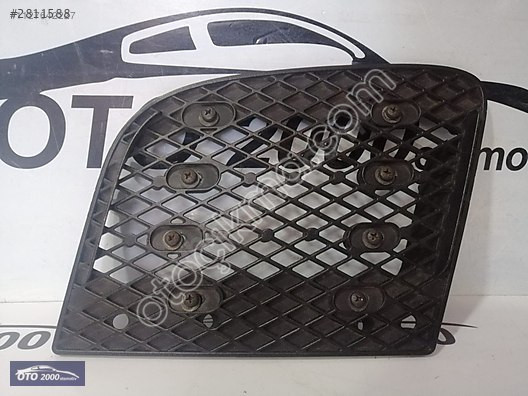 420807698A AUDİ R8 TAMPON IZGARASI ARKA SAĞ