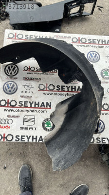 3G0810971F Volkswagen Passat b8.5 b8 sok arka davlumbaz
