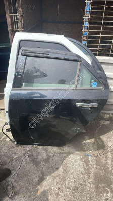 GEELY SOL ARKA KAPI ORJİNAL ÇIKMA PARÇA