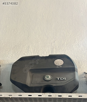Volkswagen golf 4 motor üst plastik koruma kapağı 038103925