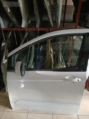 Ford Courier sol ön kapı hatasız dolu