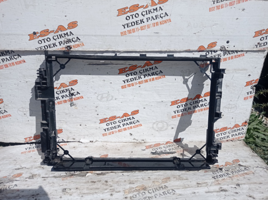 MERCEDES W297 EQS-W295 EQE RADYATÖR ÇERÇEVESİ ÇIKMA ORJİNAL