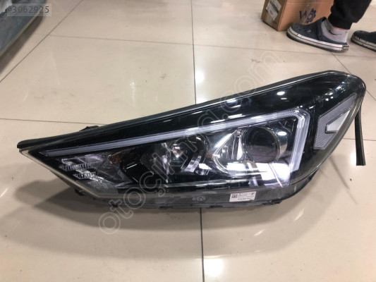 HYUNDAİ TUCSON N-TİNE SOL FAR D792111A10