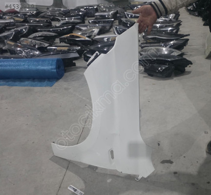 FİAT EGEA BEYAZ SOL ÖN ÇAMURLUK ORJINAL GÖÇÜKLÜK