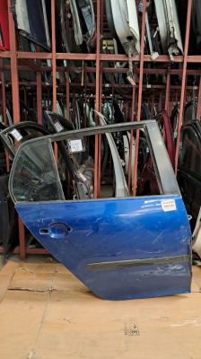 ARKA KAPI - SAĞ - GOLF 5 & JETTA 04-11 - ( 1K6833302AA )