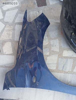 Peugeot 301 sağ ön çamurluk
