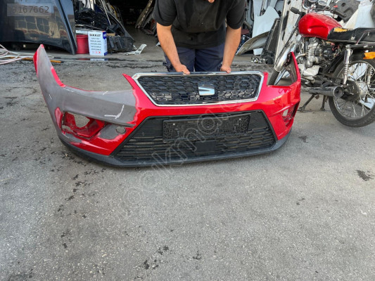 SEAT ARONA KIRMIZI ÖN TAMPON ORJİNAL HATASIZ