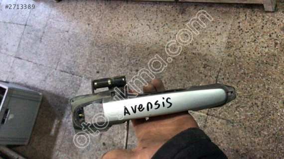 2006 TOYOTA AVENSİS SAĞ ÖN KAPI KOLU VE İÇ MEKANİZMA ORJ ÇIKMA