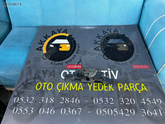 Mitsubishi L200 ön Kaput Kilidi Orjinal Çıkma