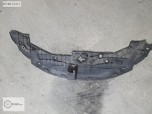 2009- 2014 TOYOTA AVENSİS ÖN PANEL ÜST PLASTİĞİ