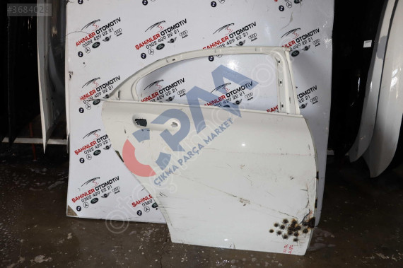MERCEDES A SERİSİ A176 W176 SAĞ ARKA KAPI