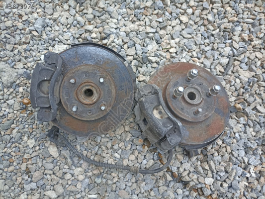 Hyundai Accent Era Ön Taşıyıcı Ve Fren Takım