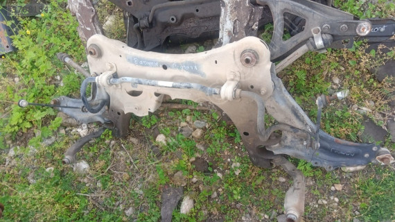 Kango 3 motor traversi yedek parça