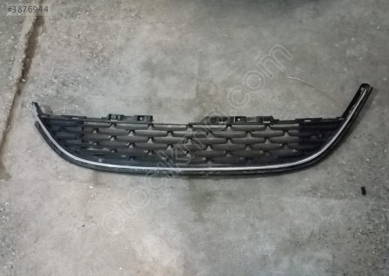 OPEL ASTRA J ORJINAL ÇIKMA ÖN TAMPON ORTA IZGARASI