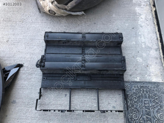 RANGE ROVER VOQUE L460 SPORT L461 ÖN HAVALANDIRMA PANELİ