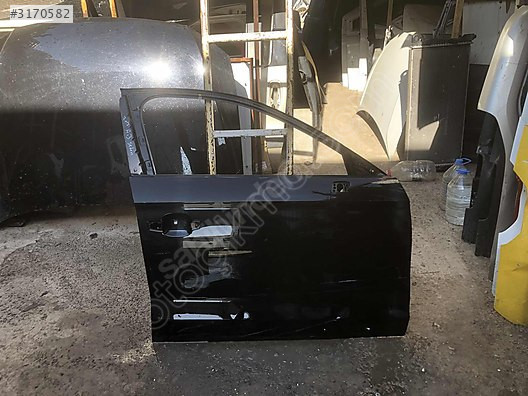 Audi a3 sağ ön kapı sedan