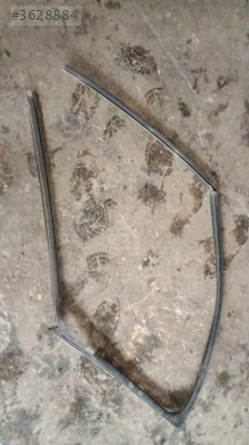 Renault Clio sağ ön cam fitili yedek parça