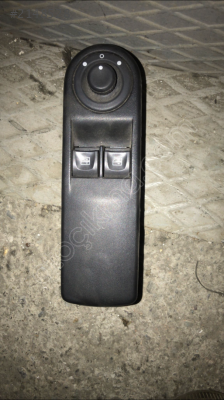 Renault Clio 4 sol ön cam düğmesi (2’li)