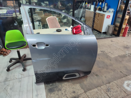 Citroen C5 Air Cross sağ ön kapısı