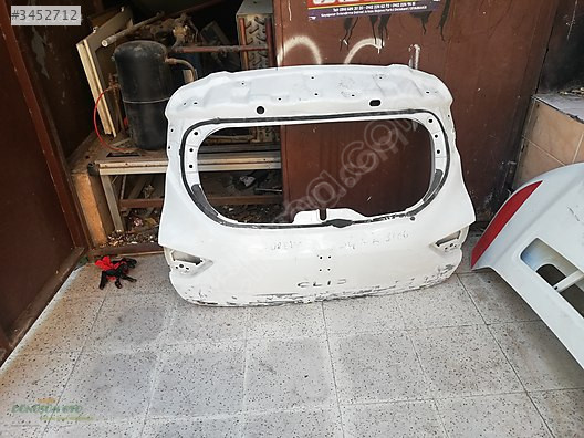 RENAULT CLIO 4 ÇIKMA ORJİNAL BAGAJ