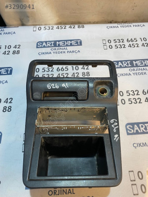 ÇIKMA MAZDA 626 ORTA KONSOL/ÇAKMAKLIK/KÜLLÜK