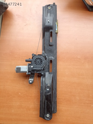 Fiat Egea Sağ Ön Kapı Cam Regülatörü