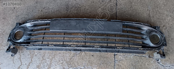 RENAULT CLİO 4 ÖN TAMPON IZGARASI