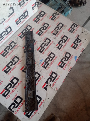 F32 BMW 4 Serisi Sol Salıncak Kolu Kapağı Braketi