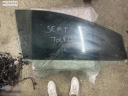 SEAT TOLEDO SAĞ ÖN KAPI CAMI ORİJİNAL ÇIKMA