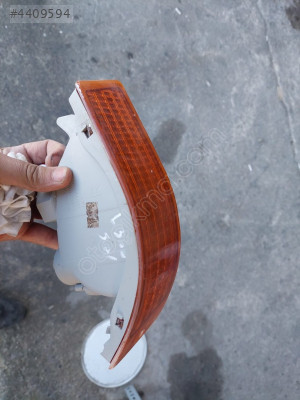 MİTSUBİSHİ L300 SOL SİNYAL FARI