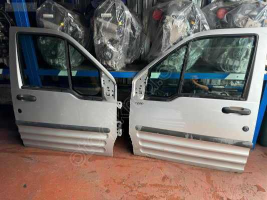 FORD TOURNEO CONNECT ÇIKMA SAG ÖN KAPI DOLU