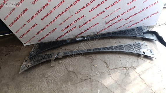 MEGANE 4 ÖN CAM IZGARASI KAYHANLAR OTO ÇIKMA