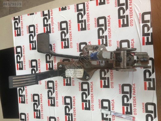 FORD FOCUS GAZ FIREN PEDALI JX61-9F8361A
