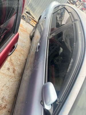 VOLKSWAGEN PASSAT B5 ÇIKMA SAG ÖN KAPI SAG ARKA KAPI HATASIZ